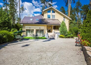 2-уровневый коттедж, 450 м2, 670000 руб/мес
